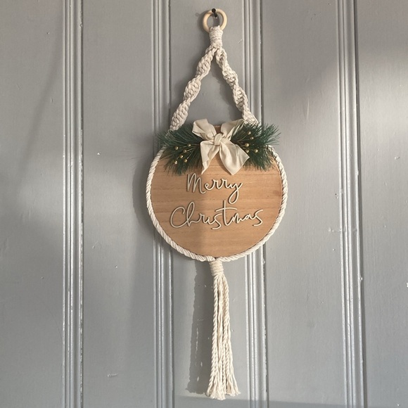 NWT- 27” Beautiful Round Wooden Merry Christmas Macramé Wall Hanger Decortion - Picture 12 of 16